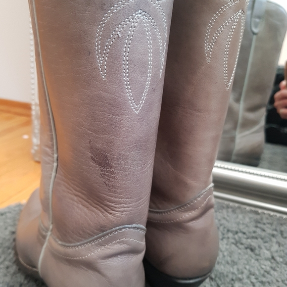 Cowboy boots - Picture 15 of 15